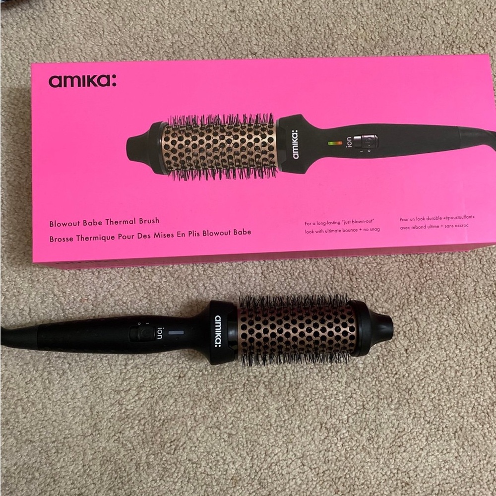 Amika Blowout Babe Thermal Brush